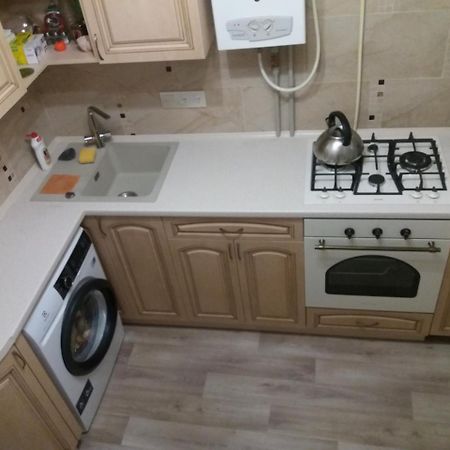 Сozy Appartment Near Metro Station "23 Avgusta" Charków Zewnętrze zdjęcie